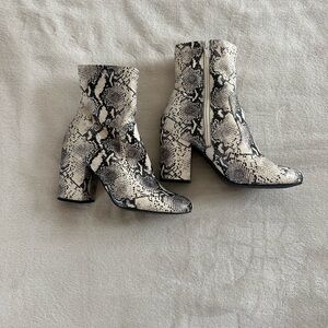 Steve Madden Black and White Snakeskin Heeled Boots